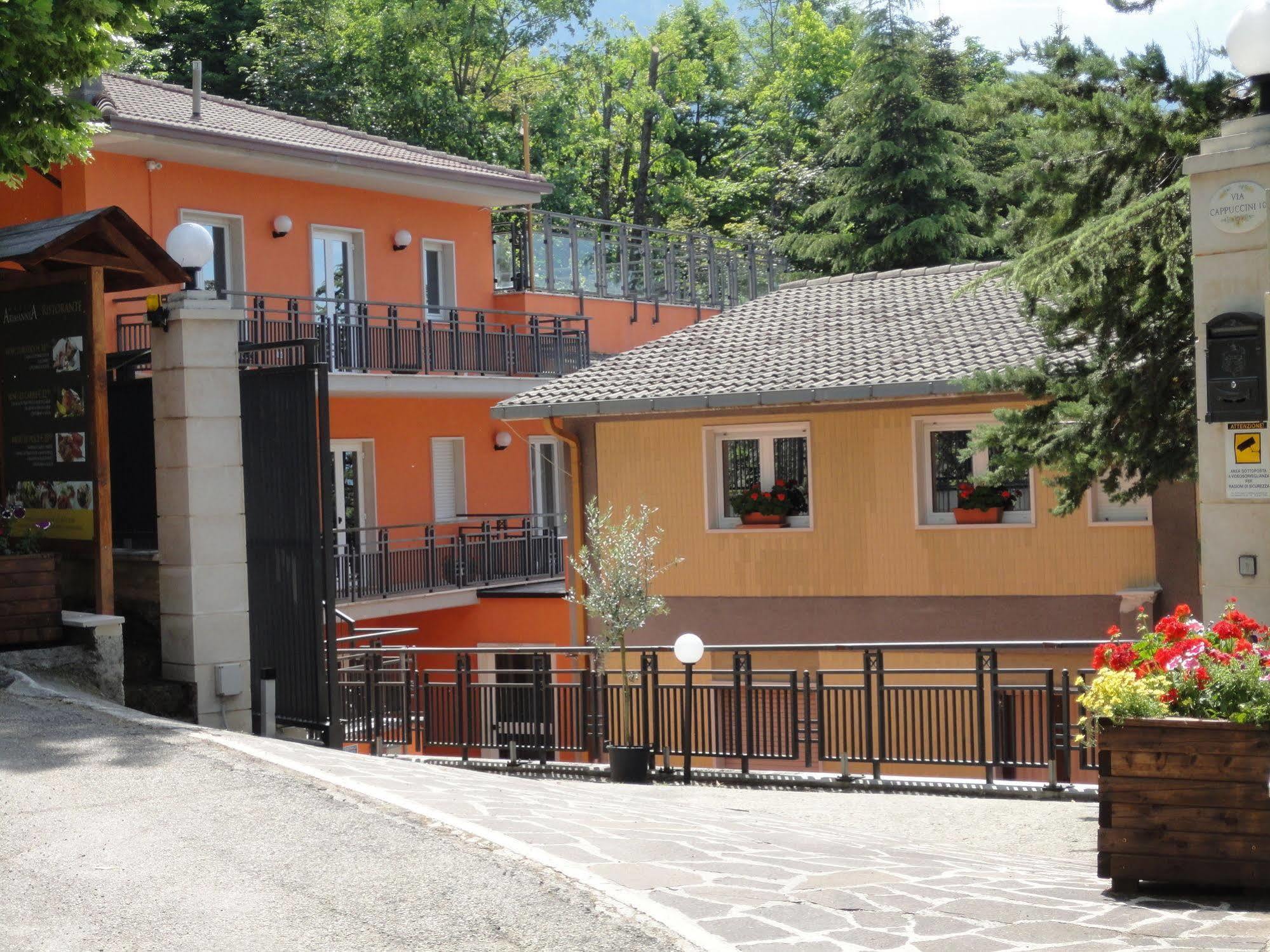 Hotel Arimannia Caramanico Terme Exteriör bild